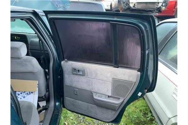 Recambio de puerta trasero derecha para chrysler saratoga 3.0 v6 referencia OEM IAM 4443862  