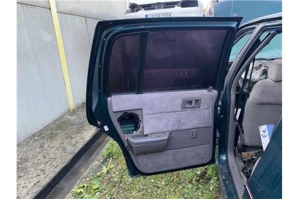 Recambio de puerta trasero izquierda para chrysler saratoga 3.0 v6 referencia OEM IAM 4443863  