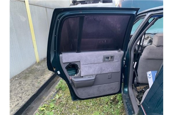 Recambio de puerta trasero izquierda para chrysler saratoga 3.0 v6 referencia OEM IAM 4443863  