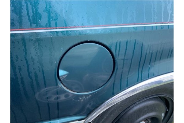 Recambio de tapa exterior combustible para chrysler saratoga 3.0 v6 referencia OEM IAM 4416406  