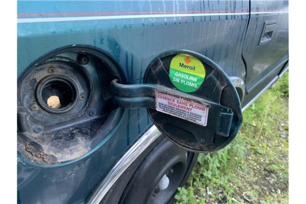 Recambio de tapa exterior combustible para chrysler saratoga 3.0 v6 referencia OEM IAM 4416406  