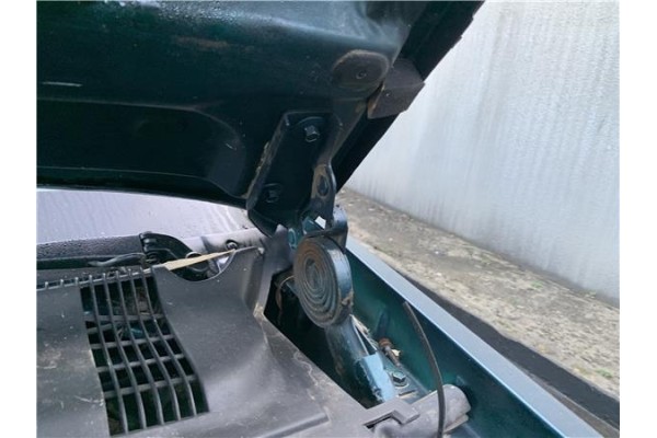 Recambio de bisagra capo izquierda para chrysler saratoga 3.0 v6 referencia OEM IAM 4534727  