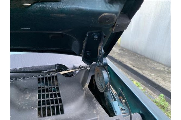 Recambio de bisagra capo izquierda para chrysler saratoga 3.0 v6 referencia OEM IAM 4534727  