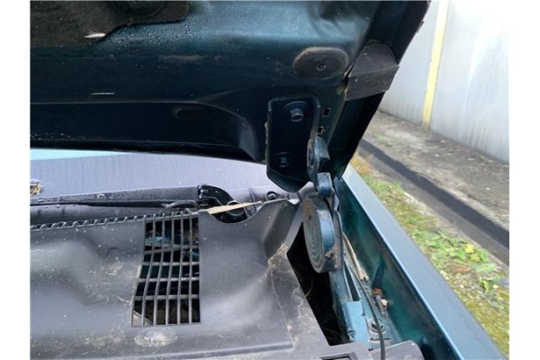 Recambio de bisagra capo izquierda para chrysler saratoga 3.0 v6 referencia OEM IAM 4534727  