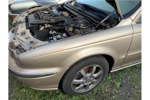 Recambio de aleta delantero izquierda para jaguar x-type 2.0 d executive referencia OEM IAM C2S23560  