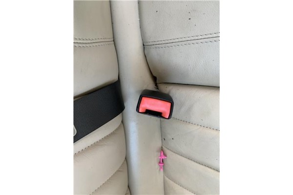 Recambio de anclaje cinturon trasero derecho para jaguar x-type 2.0 d executive referencia OEM IAM C2S14585LEG  