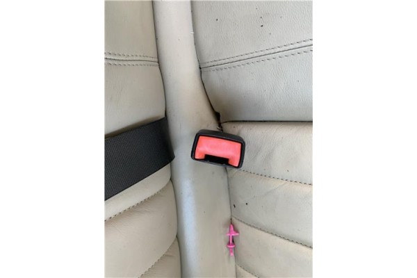 Recambio de anclaje cinturon trasero derecho para jaguar x-type 2.0 d executive referencia OEM IAM C2S14585LEG  