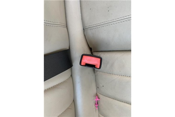 Recambio de anclaje cinturon trasero derecho para jaguar x-type 2.0 d executive referencia OEM IAM C2S14585LEG  