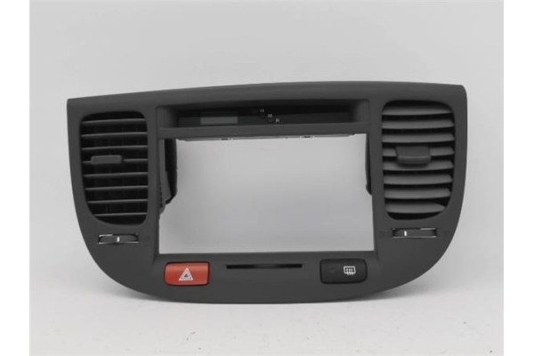 Recambio de embellecedor consola salpicadero para kia rio (jb) 1.4 16v referencia OEM IAM   