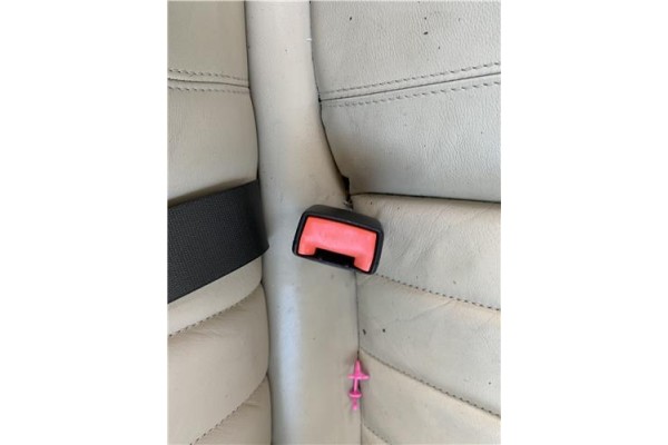 Recambio de anclaje cinturon trasero derecho para jaguar x-type 2.0 d executive referencia OEM IAM C2S14585LEG  