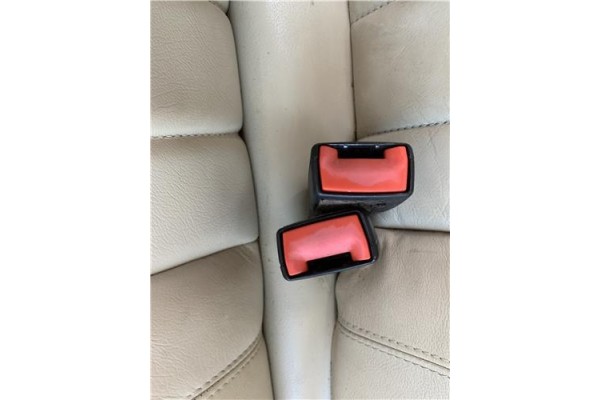 Recambio de anclaje cinturon trasero izquierdo para jaguar x-type 2.0 d executive referencia OEM IAM C2S25694LEG C2S34592LEG 