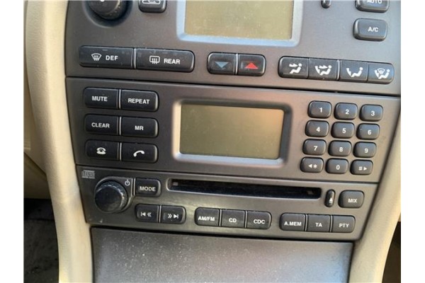 Recambio de autoradio para jaguar x-type 2.0 d executive referencia OEM IAM C2S31312  