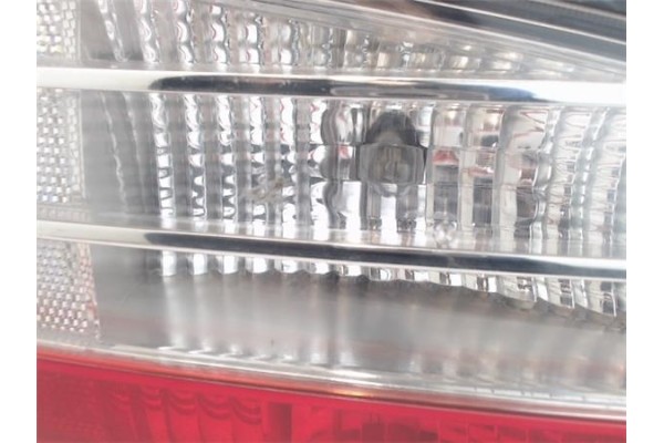 Recambio de piloto porton trasero izquierdo para hyundai h-1 starex 2.5 crdi referencia OEM IAM 924054A610  