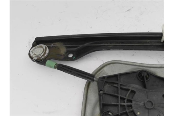 Recambio de motor elevalunas trasero derecho para volkswagen golf v (1k1) 1.6 referencia OEM IAM   