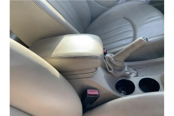 Recambio de consola para jaguar x-type 2.0 d executive referencia OEM IAM C2S30686LEG  