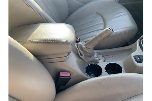 Recambio de consola para jaguar x-type 2.0 d executive referencia OEM IAM C2S30686LEG  