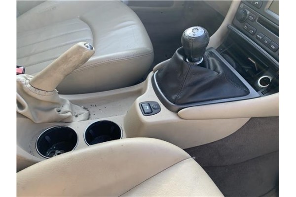 Recambio de consola para jaguar x-type 2.0 d executive referencia OEM IAM C2S30686LEG  