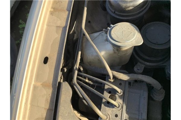 Recambio de deposito limpiaparabrisas para jaguar x-type 2.0 d executive referencia OEM IAM C2S25558 C2S39575 