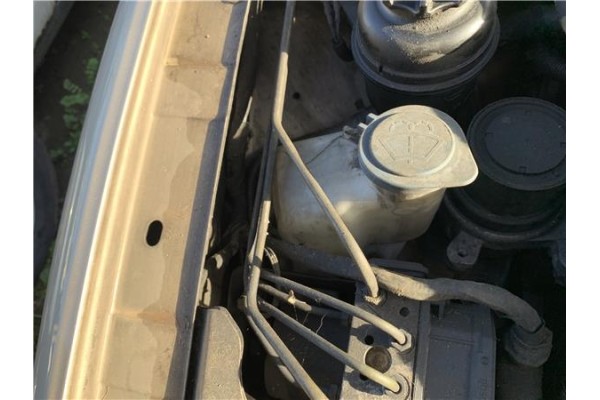 Recambio de deposito limpiaparabrisas para jaguar x-type 2.0 d executive referencia OEM IAM C2S25558 C2S39575 