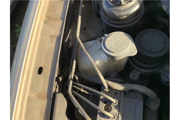 Recambio de deposito limpiaparabrisas para jaguar x-type 2.0 d executive referencia OEM IAM C2S25558 C2S39575 