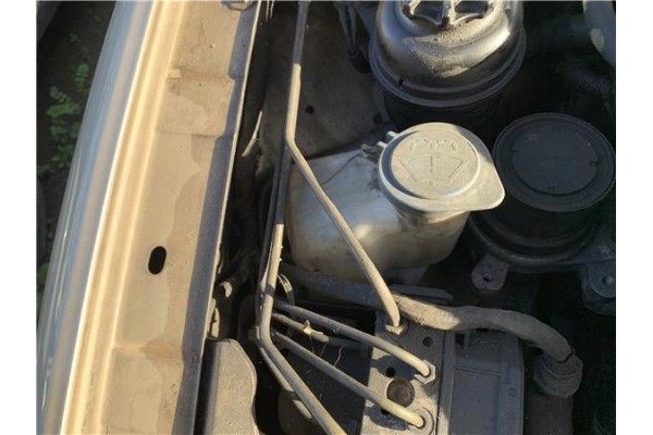 Recambio de deposito limpiaparabrisas para jaguar x-type 2.0 d executive referencia OEM IAM C2S25558 C2S39575 