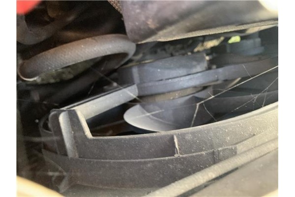 Recambio de electroventilador para jaguar x-type 2.0 d executive referencia OEM IAM C2S27035 C2S49717 