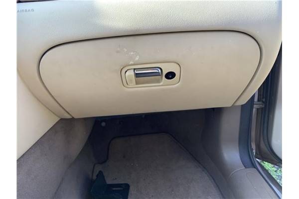 Recambio de guantera salpicadero para jaguar x-type 2.0 d executive referencia OEM IAM C2S35144LEG C2S25238ZHE 