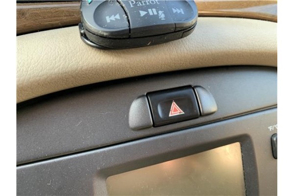 Recambio de interruptor luces emergencia para jaguar x-type 2.0 d executive referencia OEM IAM C2S24931  