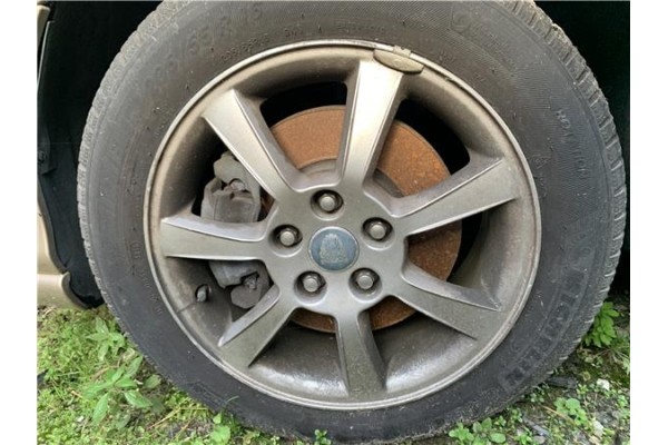 Recambio de llanta para jaguar x-type 2.0 d executive referencia OEM IAM C2S27674 XR856011 