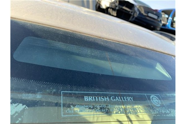 Recambio de luz central de freno para jaguar x-type 2.0 d executive referencia OEM IAM C2S27468  