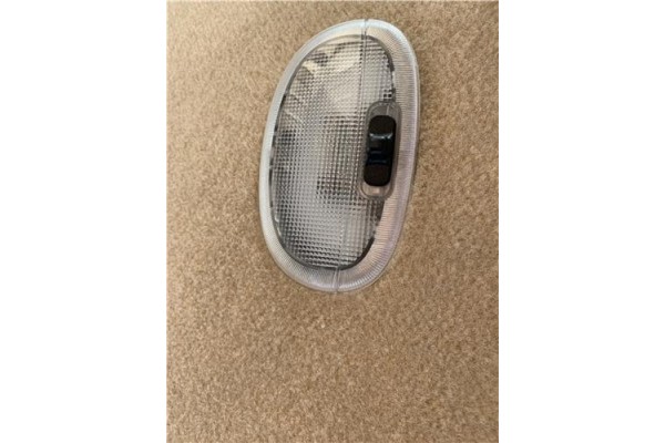 Recambio de luz trasero central techo para jaguar x-type 2.0 d executive referencia OEM IAM C2S16398  