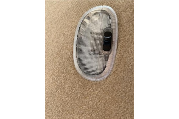 Recambio de luz trasero central techo para jaguar x-type 2.0 d executive referencia OEM IAM C2S16398  