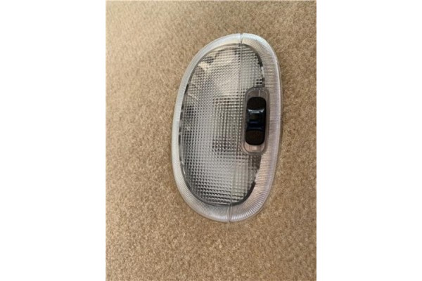 Recambio de luz trasero central techo para jaguar x-type 2.0 d executive referencia OEM IAM C2S16398  