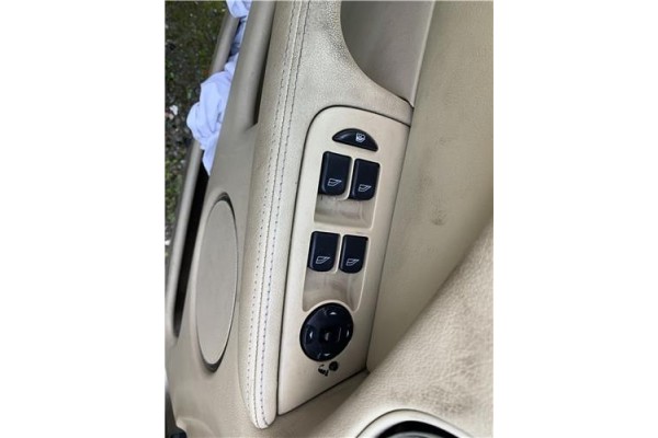 Recambio de mando elevalunas delantero izquierdo para jaguar x-type 2.0 d executive referencia OEM IAM C2S27571  