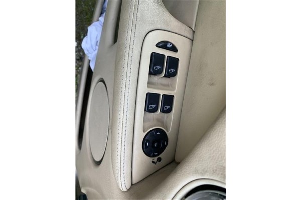 Recambio de mando elevalunas delantero izquierdo para jaguar x-type 2.0 d executive referencia OEM IAM C2S27571  