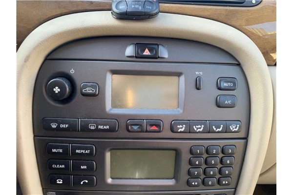 Recambio de mandos climatizador para jaguar x-type 2.0 d executive referencia OEM IAM C2S33671  