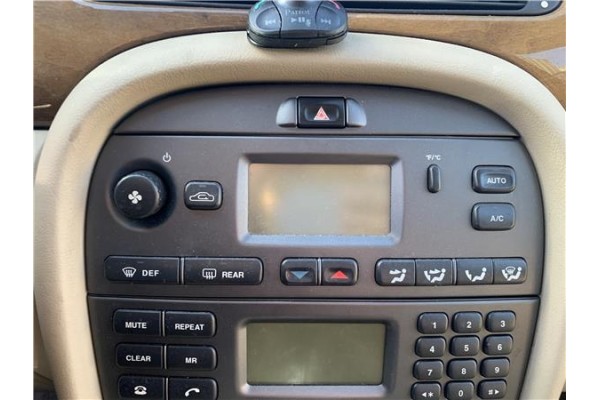 Recambio de mandos climatizador para jaguar x-type 2.0 d executive referencia OEM IAM C2S33671  