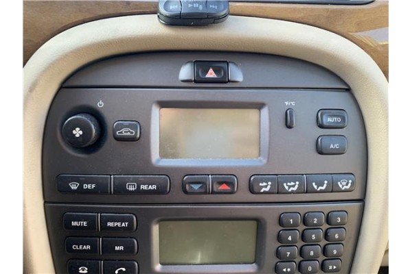 Recambio de mandos climatizador para jaguar x-type 2.0 d executive referencia OEM IAM C2S33671  
