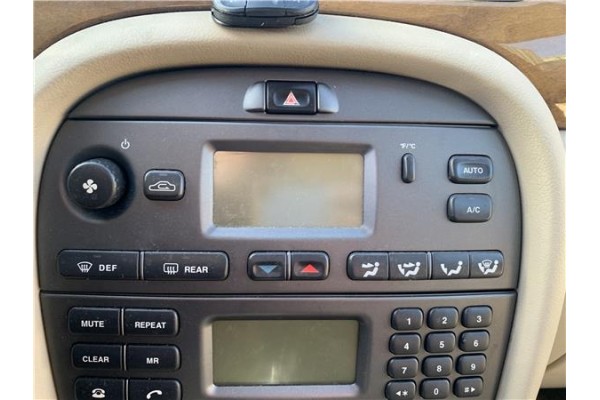 Recambio de mandos climatizador para jaguar x-type 2.0 d executive referencia OEM IAM C2S33671  