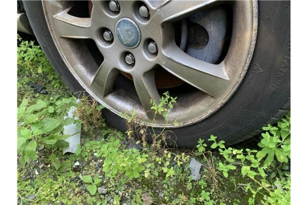 Recambio de mangueta delantero derecha para jaguar x-type 2.0 d executive referencia OEM IAM C2S25283 C2S46813 