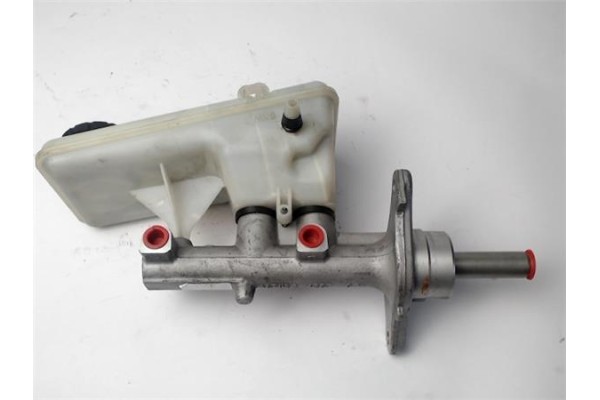 Recambio de bomba freno para renault trafic ii 2.0 dci referencia OEM IAM 32067008C  
