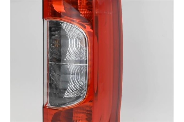 Recambio de piloto trasero derecho para fiat qubo (300) 1.3 active referencia OEM IAM   