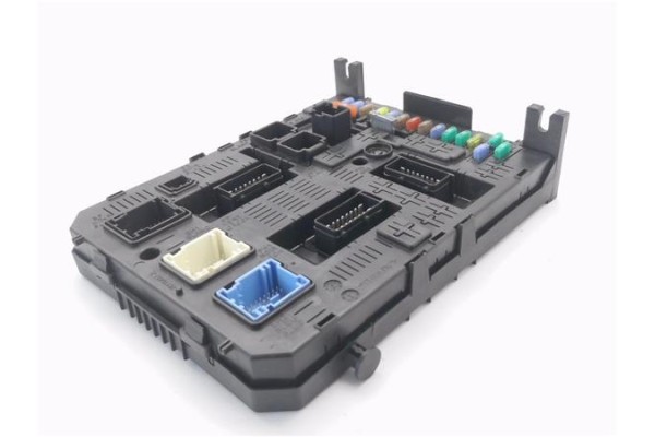 Recambio de bsi para peugeot 308 sw 1.6 hdi 84kw 114cv referencia OEM IAM 967847728001  