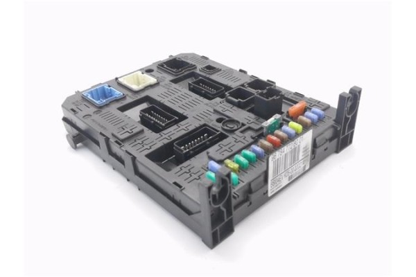 Recambio de bsi para peugeot 308 sw 1.6 hdi 84kw 114cv referencia OEM IAM 967847728001  