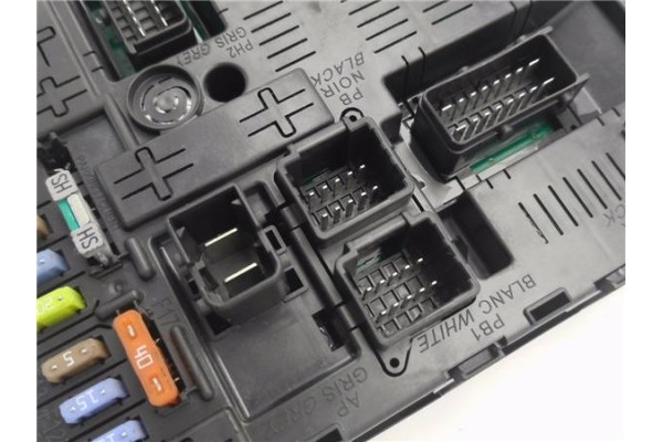 Recambio de bsi para peugeot 308 sw 1.6 hdi 84kw 114cv referencia OEM IAM 967847728001  