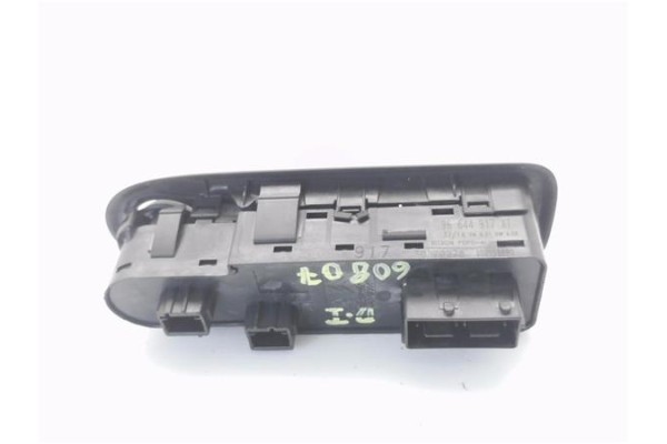Recambio de mando elevalunas delantero izquierdo para peugeot 308 sw 1.6 hdi 84kw 114cv referencia OEM IAM 96644917XT 30170275 