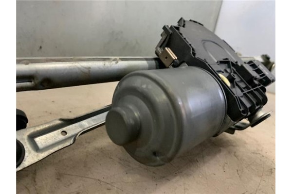 Recambio de motor limpiaparabrisas delantero para peugeot 308 sw 1.6 hdi 84kw 114cv referencia OEM IAM 3397021099  
