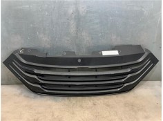 Recambio de rejilla capo para iveco daily chasis 2.3 referencia OEM IAM 5802799786KZ  