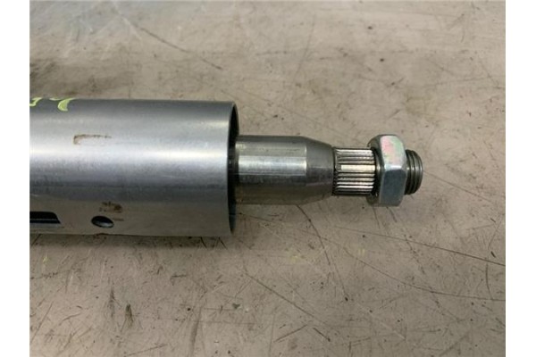 Recambio de columna direccion para iveco daily chasis 2.3 referencia OEM IAM 5802212804  