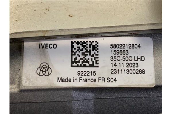 Recambio de columna direccion para iveco daily chasis 2.3 referencia OEM IAM 5802212804  